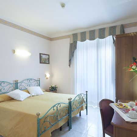 Hotel Oriente Rome Exterior photo